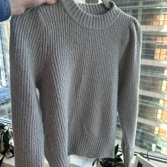 Grey sweater - Size small - Picture 2 of 5